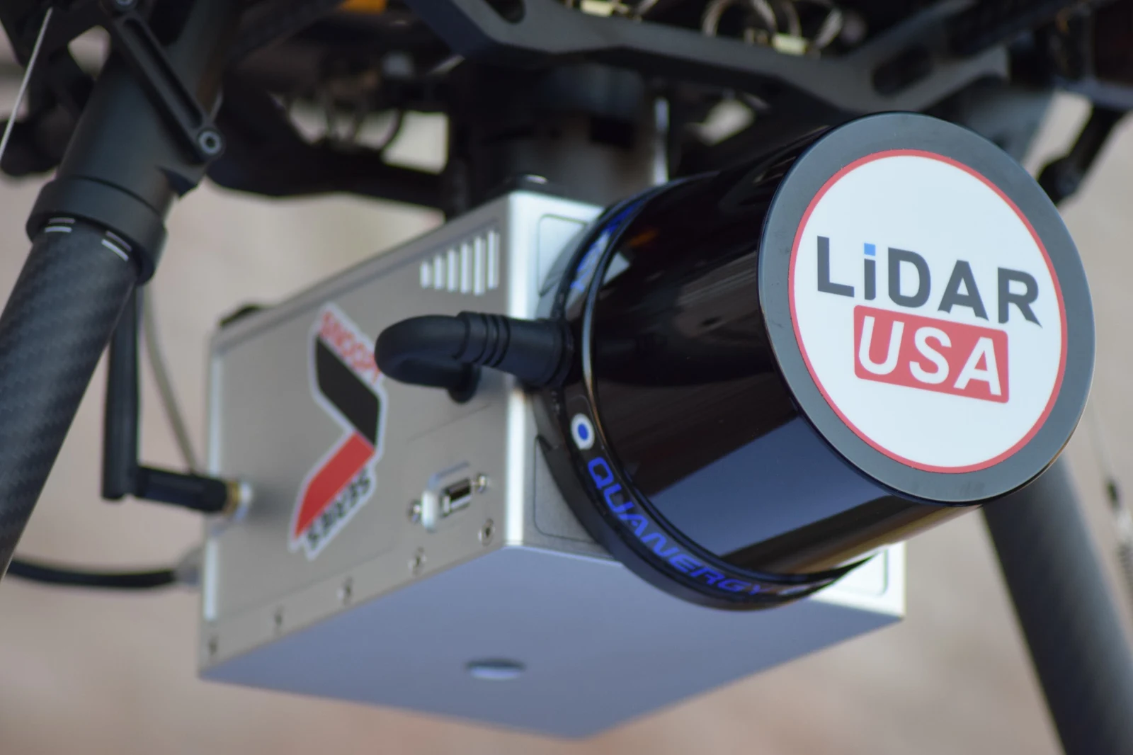 LiDARUSA-branded scanner attached to a silver Snoopy system